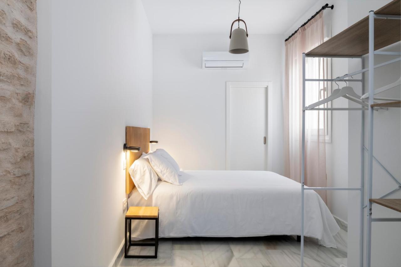 Magno Apartments San Gil - Shared Jacuzzi Севиля Екстериор снимка