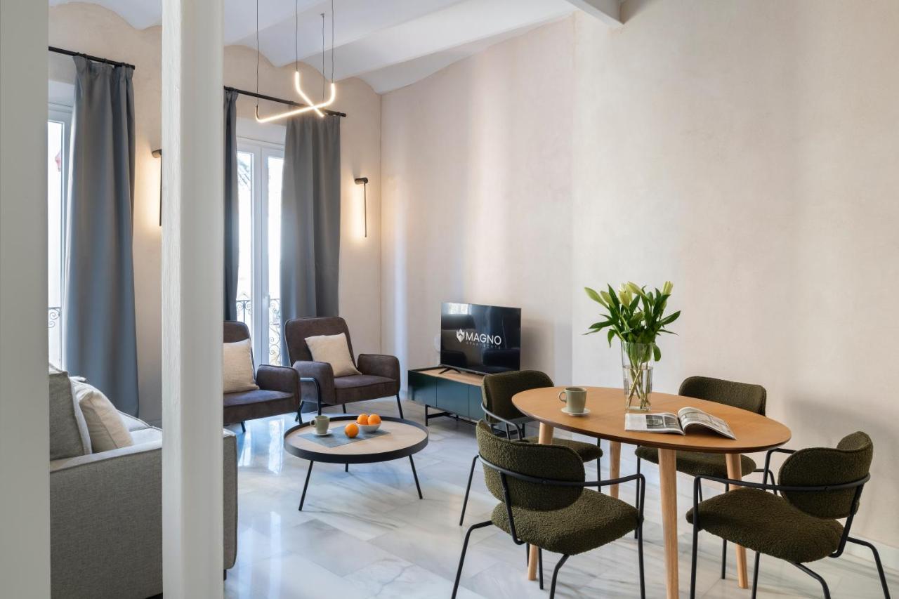 Magno Apartments San Gil - Shared Jacuzzi Севиля Екстериор снимка